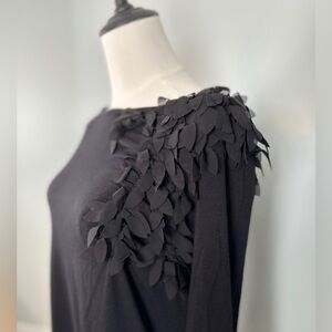 Anne Klein women’s black size large boat neck top with flower petal detail